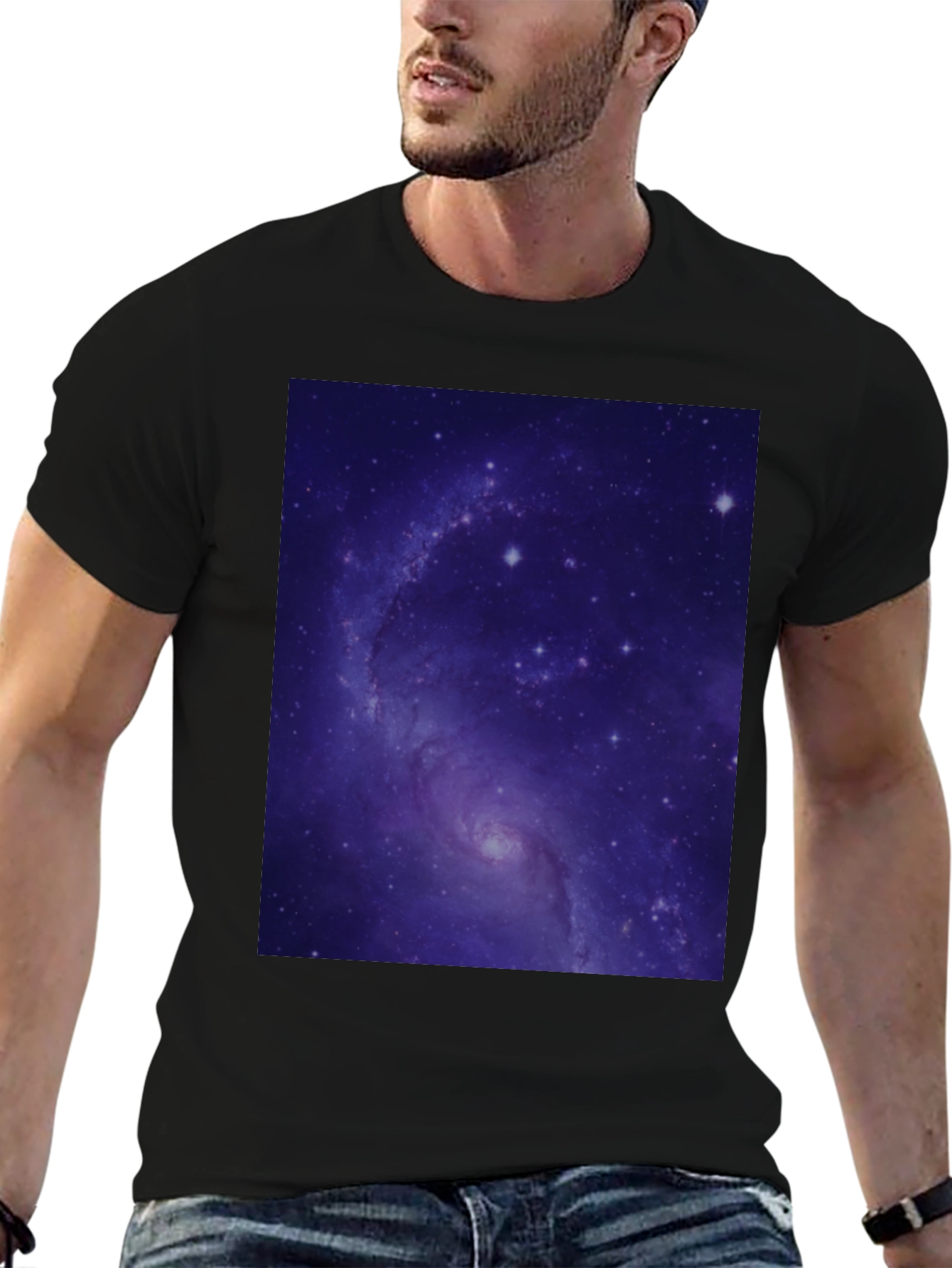Camiseta Negra con Estampado de Galaxia Cósmica