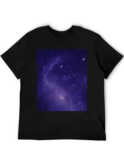 Camiseta Negra con Estampado de Galaxia Cósmica