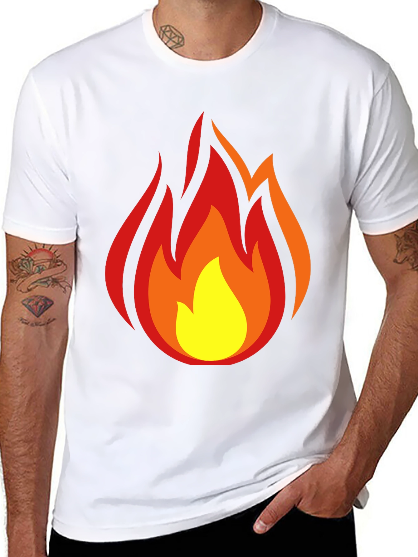 Camiseta Negra con Llamas Ardientes