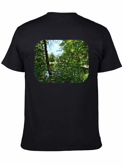 Camiseta Negra con Diseño de Naturaleza