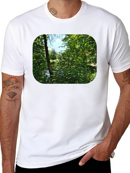 Camiseta Negra con Diseño de Naturaleza