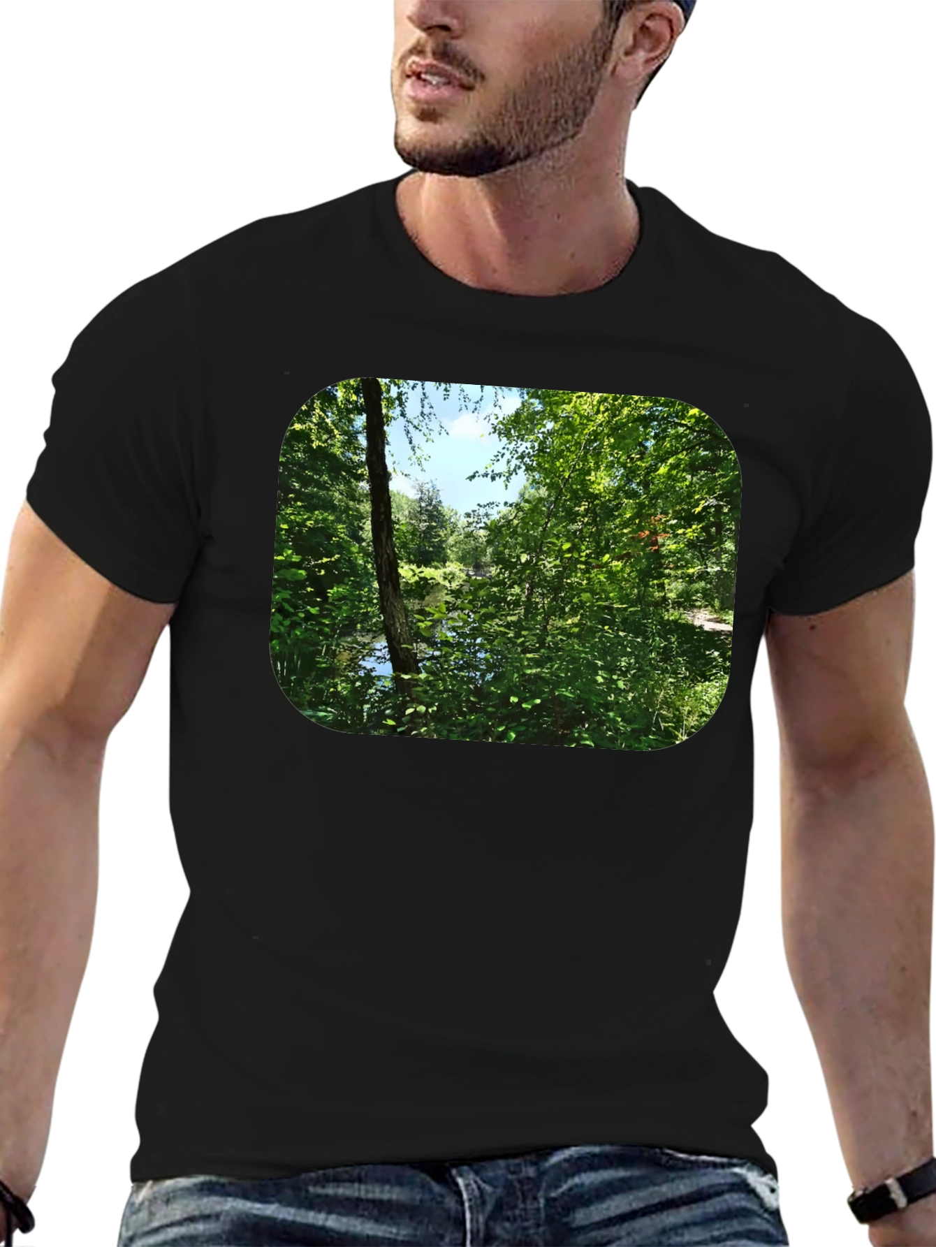Camiseta Negra con Diseño de Naturaleza