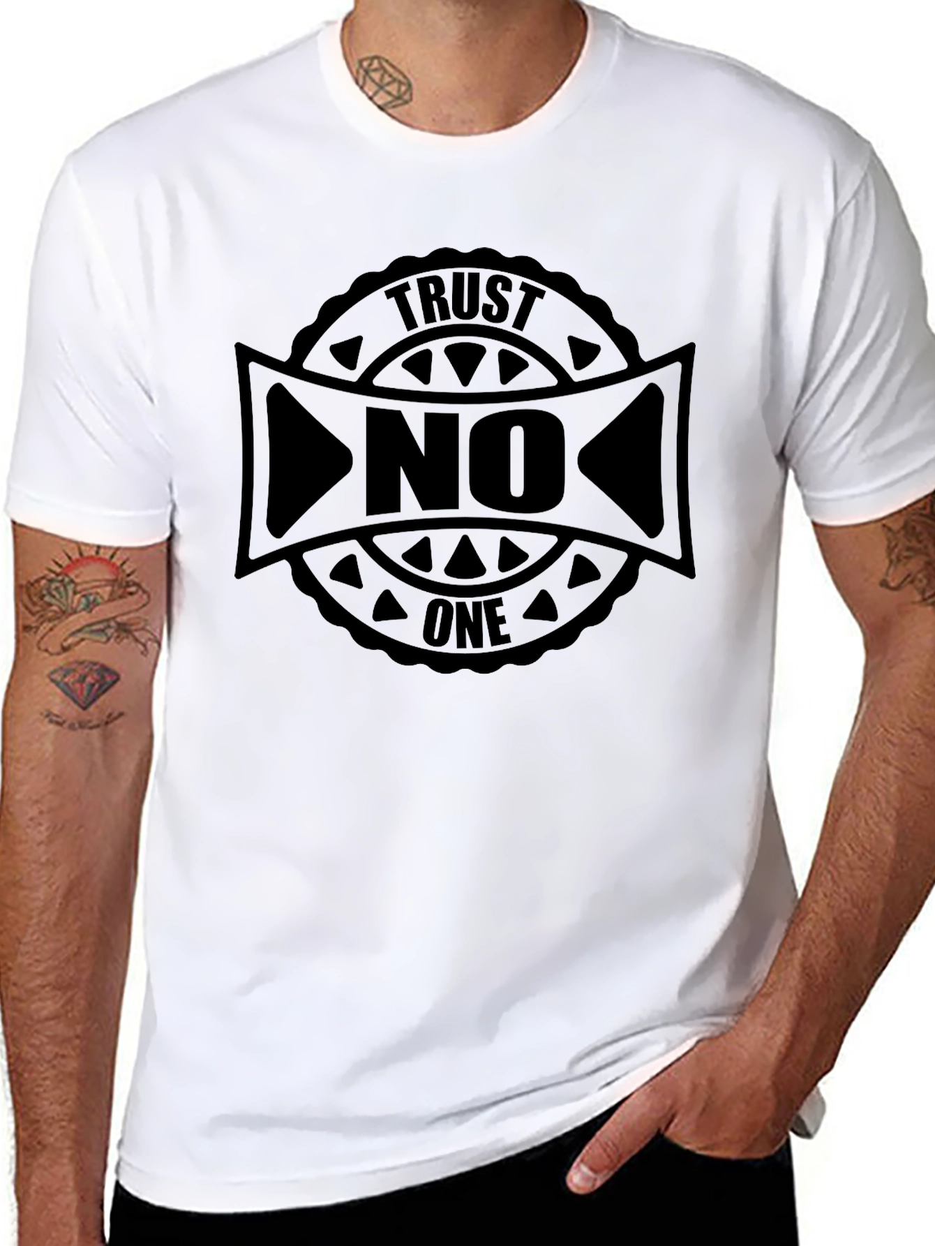 Camiseta Negra Trust No One - Estilo Urbano