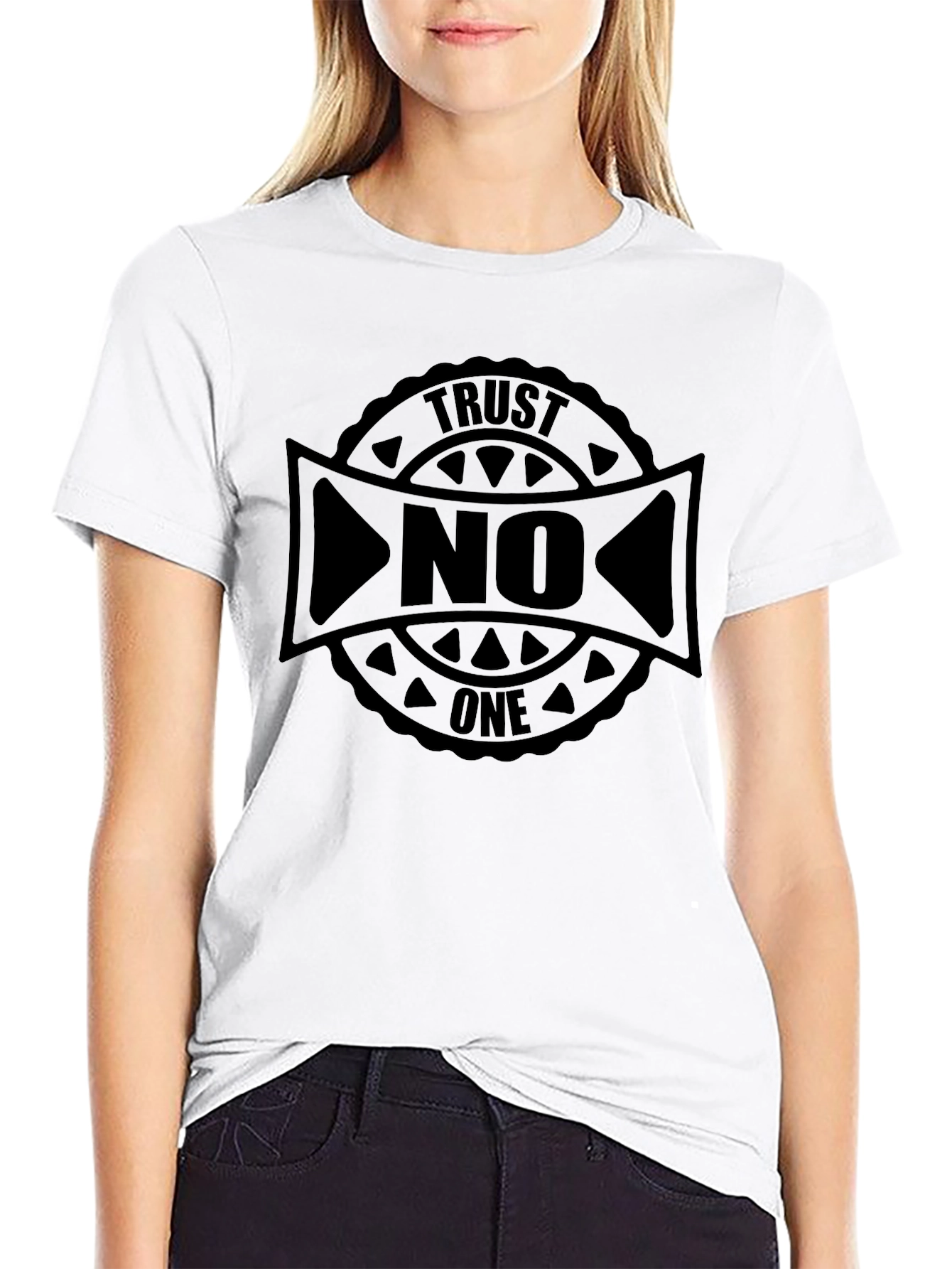Camiseta Negra Trust No One - Estilo Urbano