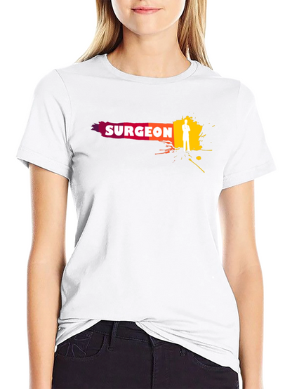 Camiseta Negra Surgeon - Diseño Médico Moderno