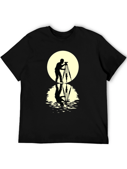 Camiseta Negra con Diseño de Fotógrafo y Reflejo