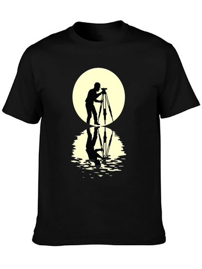 Camiseta Negra con Diseño de Fotógrafo y Reflejo
