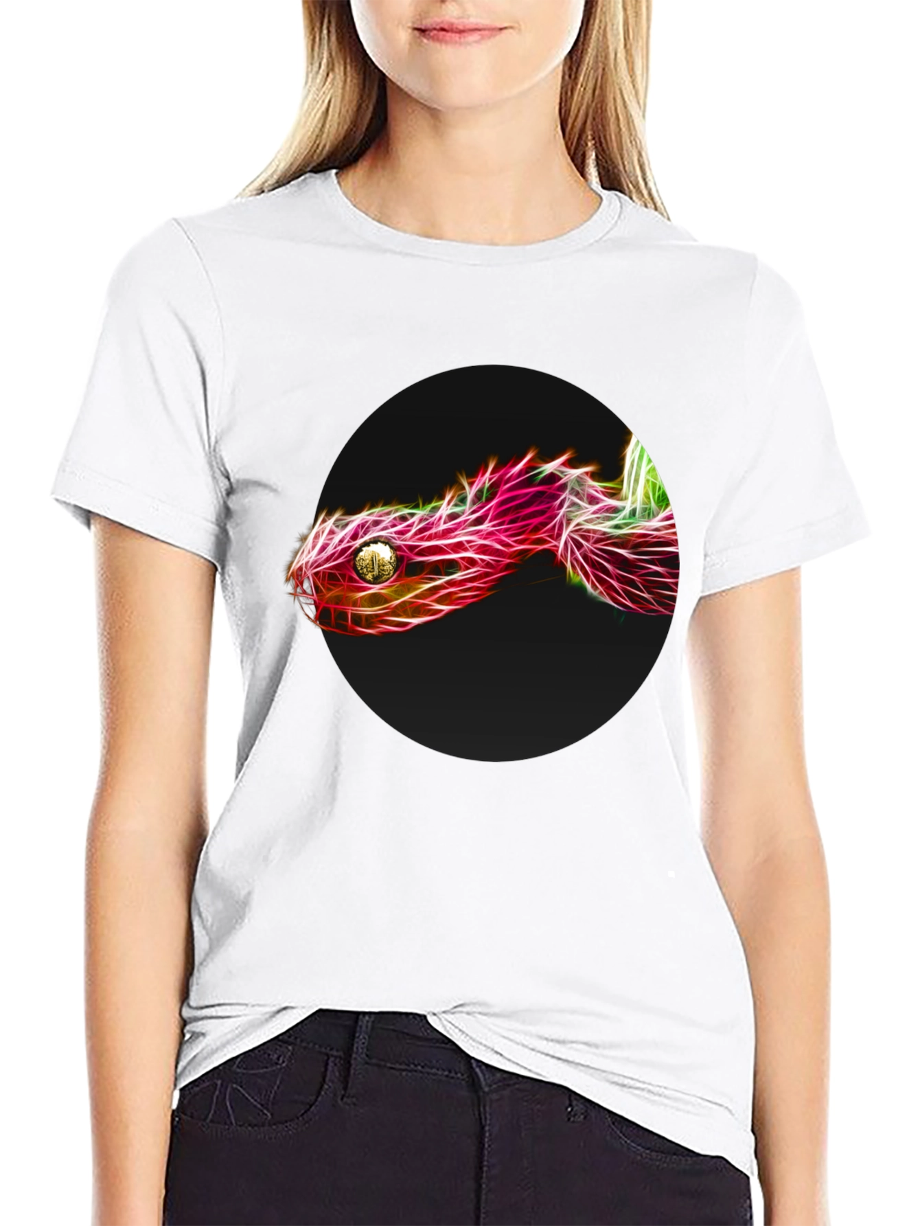 Camiseta Negra con Diseño de Serpiente Neón