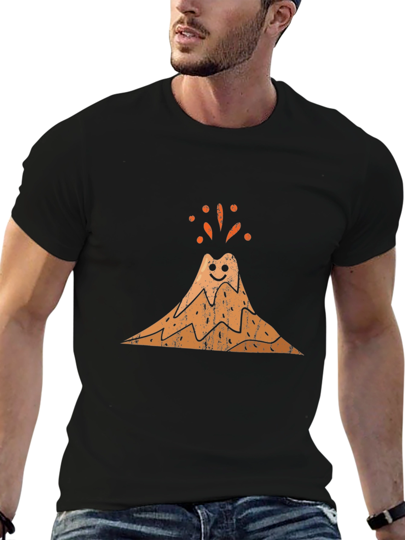 Camiseta Negra con Diseño de Volcán Sonriente
