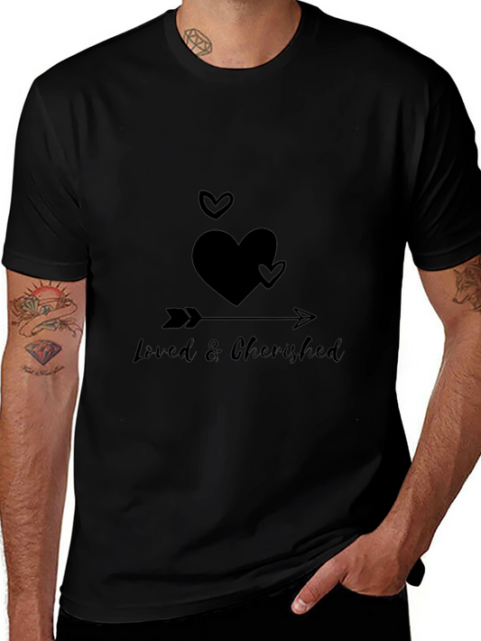 Camiseta Negra Amado & Atesorado con Corazones