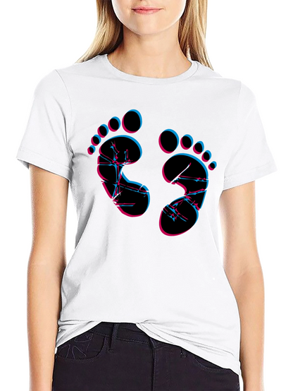 Camiseta Negra con Diseño Huellas Neón