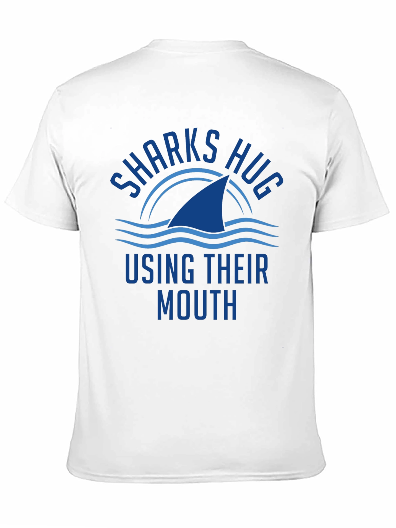 Camiseta Negra Tiburones Abrazan con la Boca Divertida