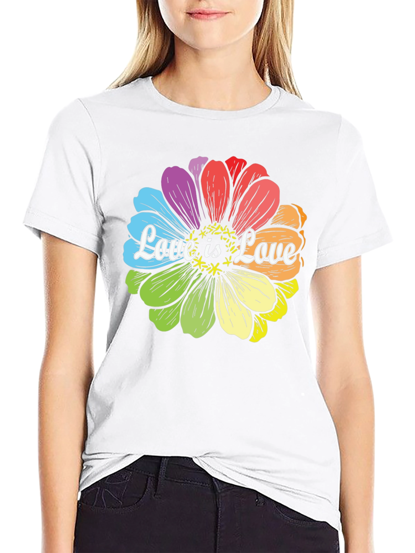 Camiseta Negra Love is Love Floral