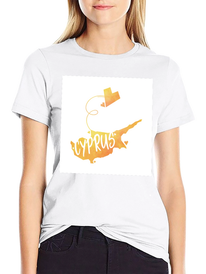 Camiseta Negra con Diseño Chipre Corazón