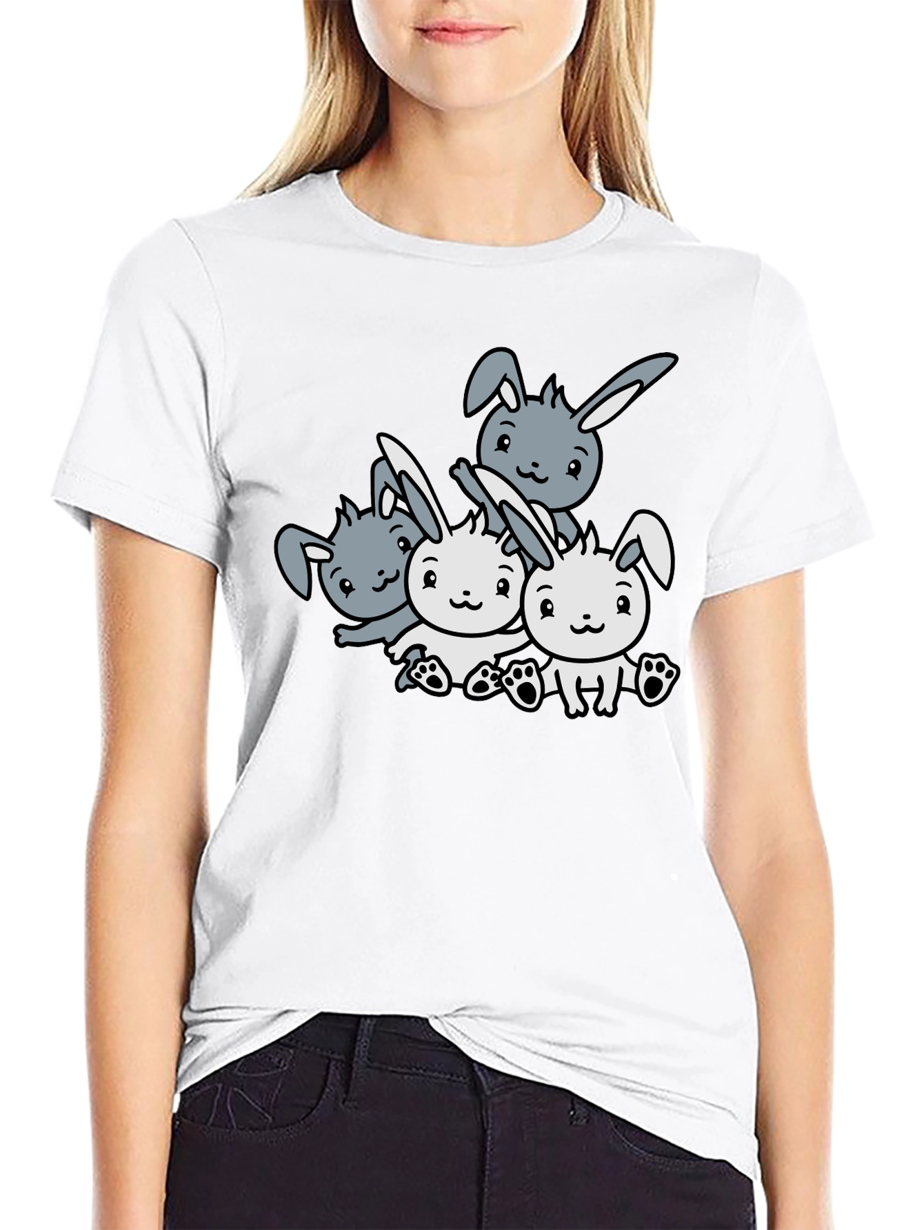 Camiseta Negra con Diseño de Conejitos Adorables