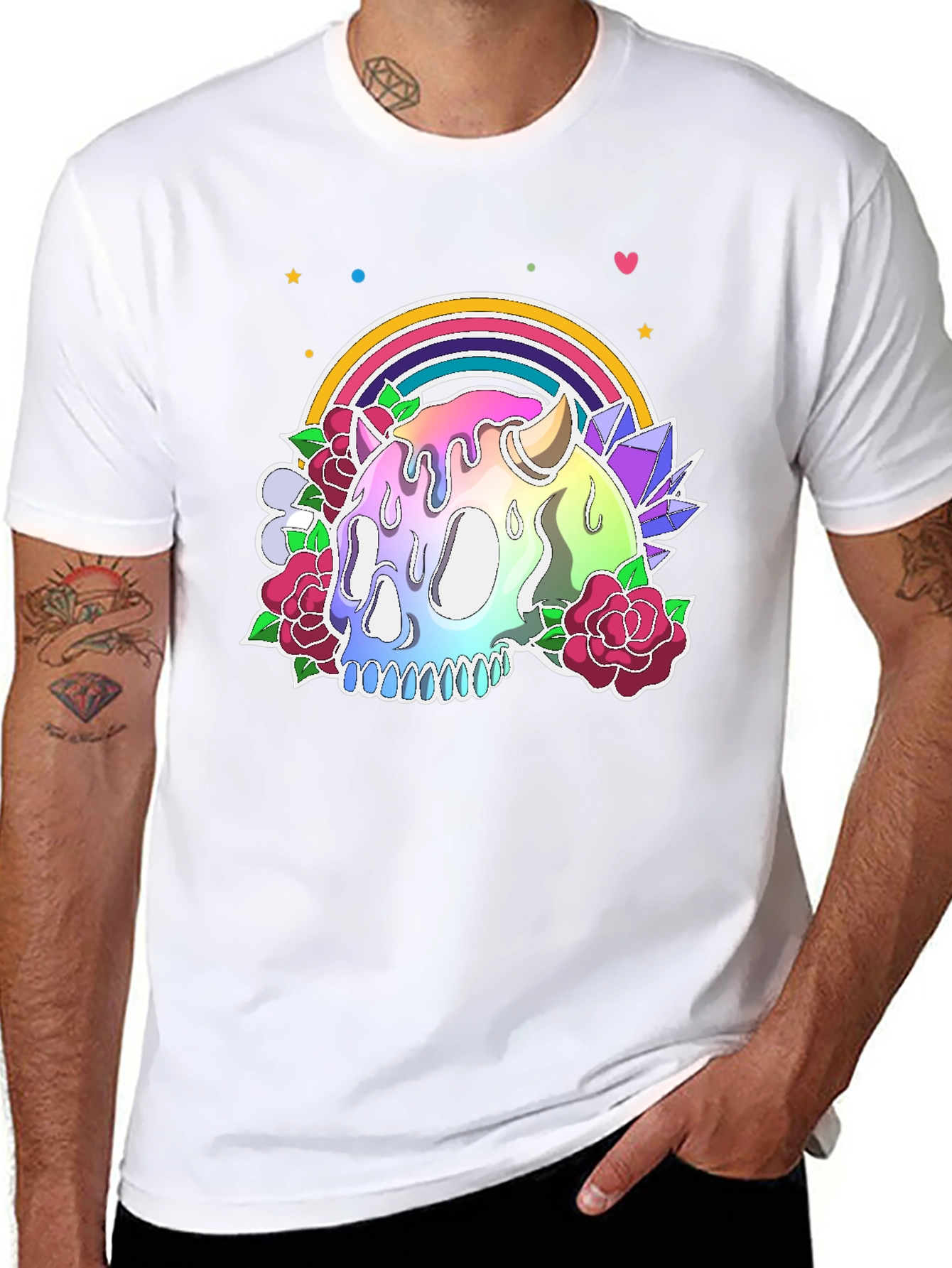 Camiseta Negra con Calavera Arcoíris y Flores