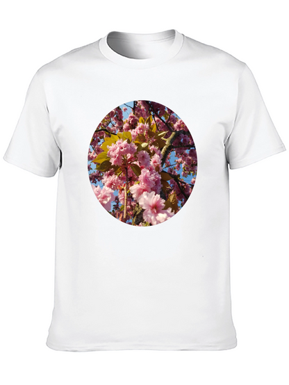 Camiseta Negra con Diseño Floral Rosado