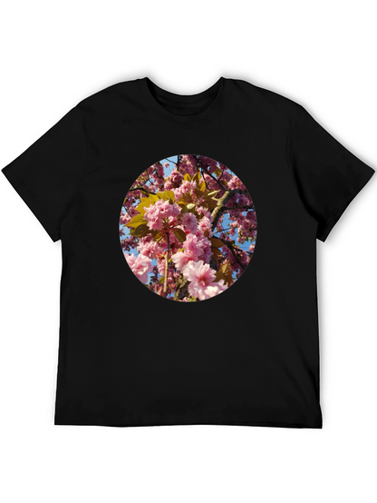 Camiseta Negra con Diseño Floral Rosado