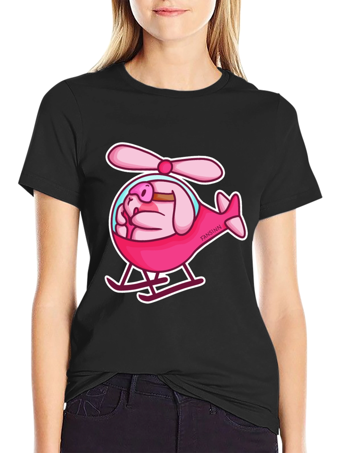 Camiseta Negra con Diseño Divertido de Cerdo Helicóptero