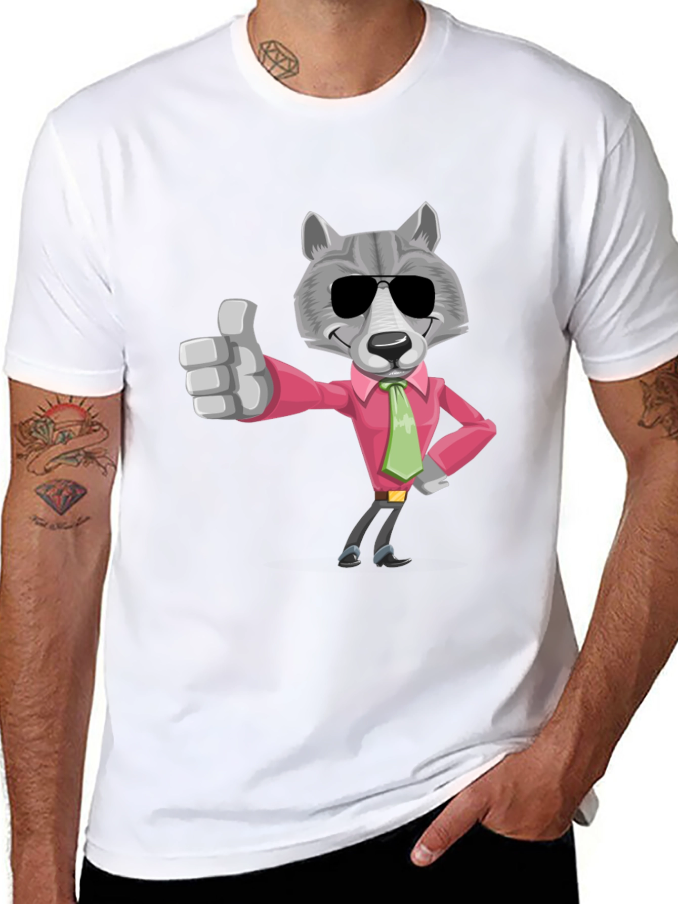 Camiseta Negra con Lobo de Negocios
