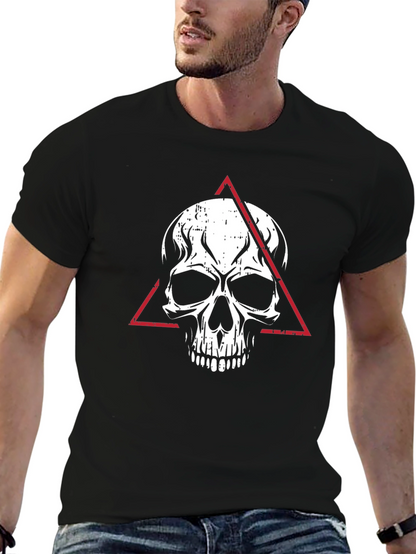 Camiseta Negra con Calavera y Triángulo Rojo