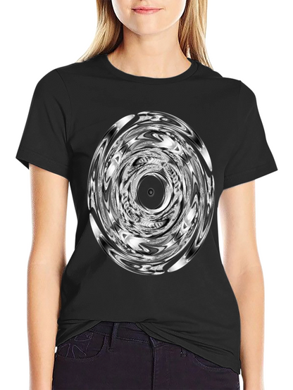 Camiseta Negra con Diseño Circular Abstracto