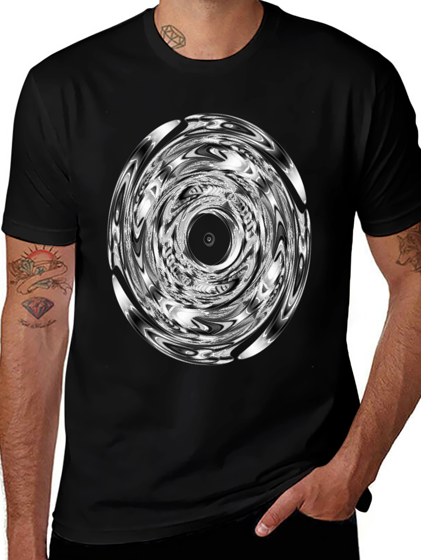 Camiseta Negra con Diseño Circular Abstracto