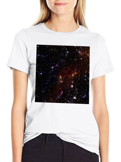 Camiseta Negra Estampado Espacio Cósmico