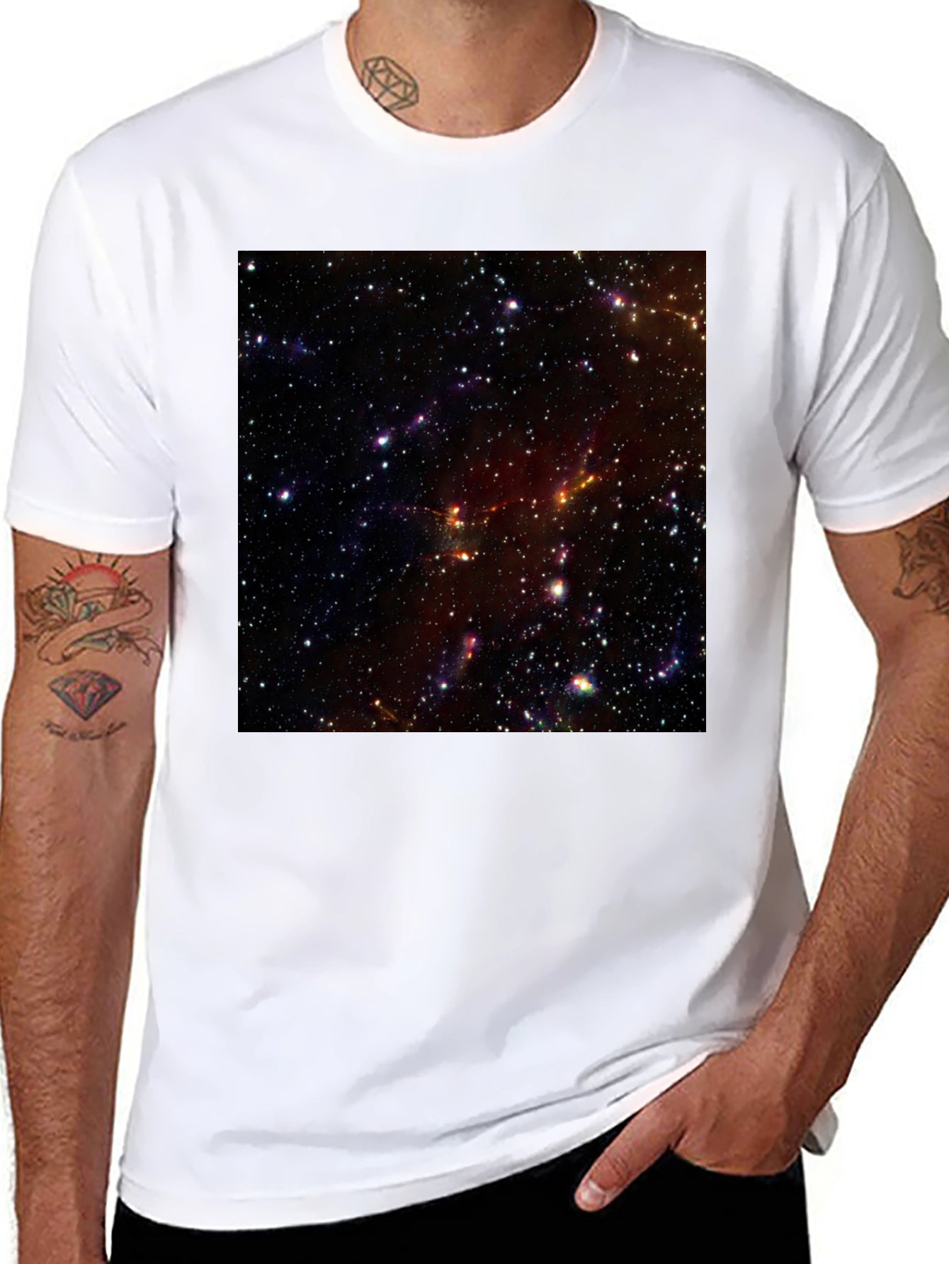 Camiseta Negra Estampado Espacio Cósmico