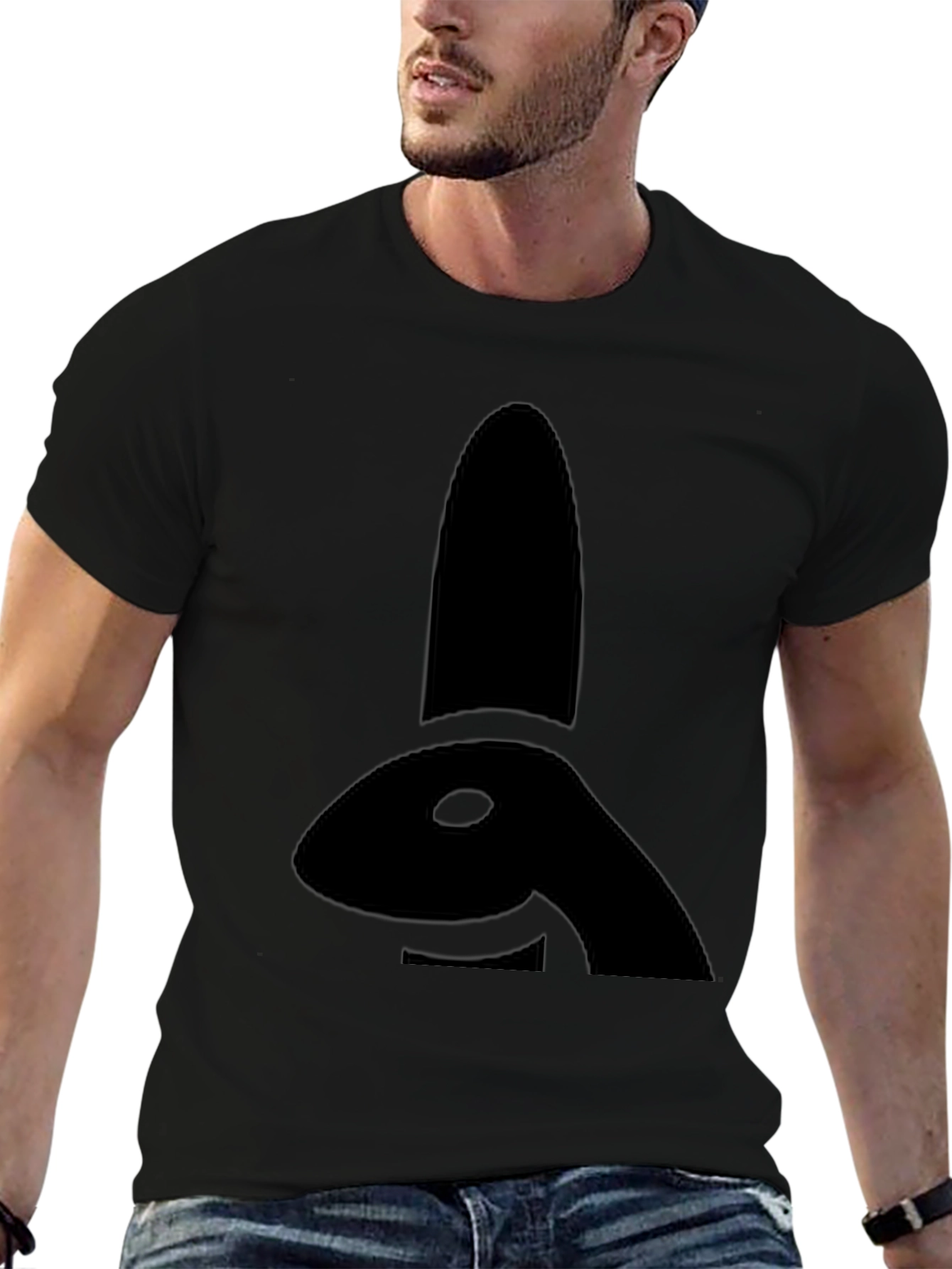 Camiseta Negra con Diseño de Conejo Abstracto