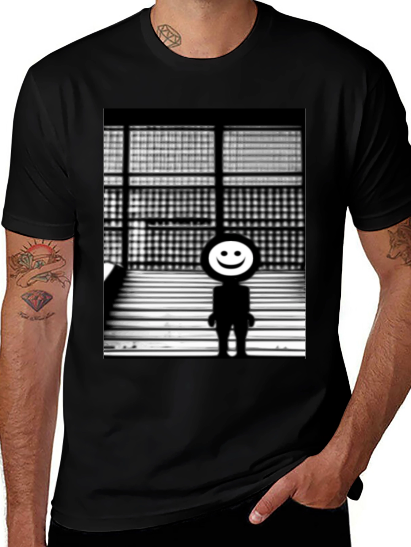 Camiseta Negra con Diseño Abstracto Sonriente